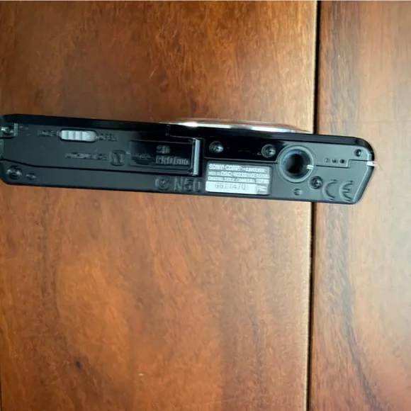 Sony Cybershot digital camera - Picture 5 of 6